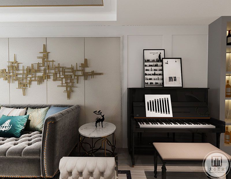 客厅、现代美式，背景墙简单的线条装饰，看起来和主人喜爱的钢琴谱一般，搭配起来诙谐自然
