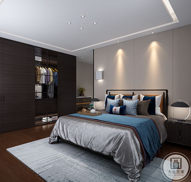 卧室，现代中式装修效果图，卧室偏现代风格居多， 暖色的床头背景墙和壁灯设计让空间更加温馨，避免了中式风格的沉闷让人在休息的时候更加的放松安逸