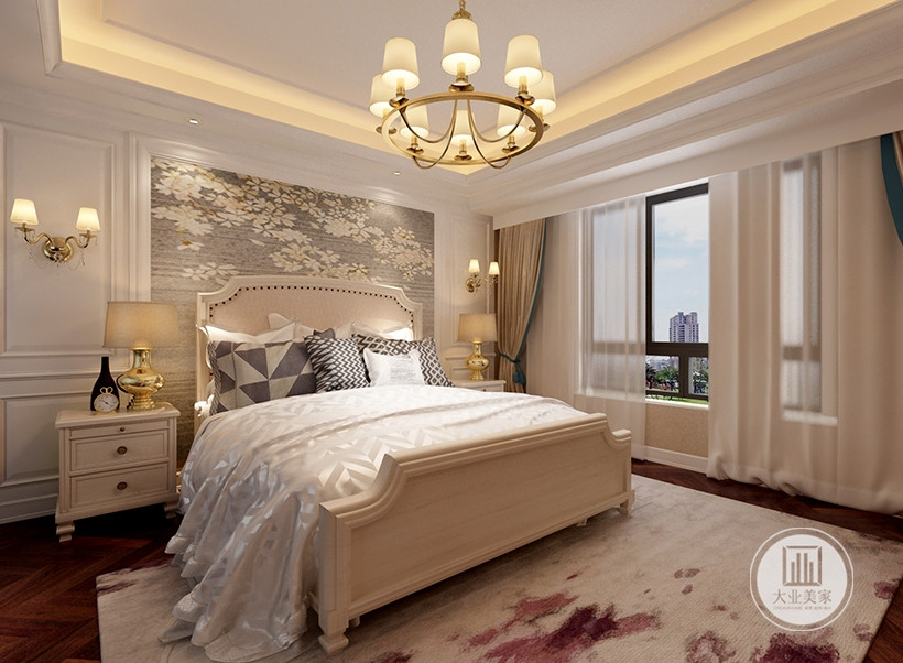 次卧的设计才用了白色和金色的色调搭配，淡雅不失高贵，墙面的壁画也为空间添加了一分优雅感，给人以一种十分安逸的空间感受