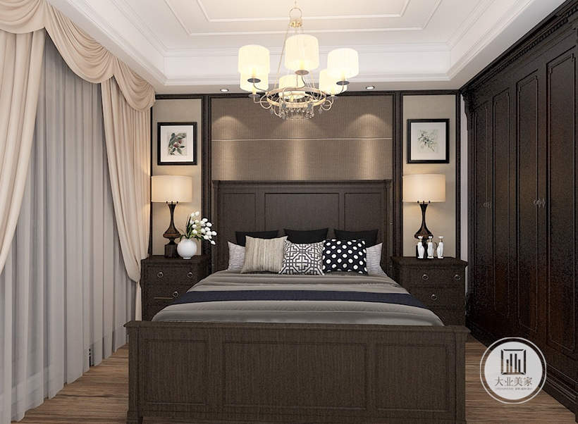 卧室 富力的窗帘是西式传统室内装饰的固定模式，空间环境多表现出华美、富丽、浪漫的气氛。